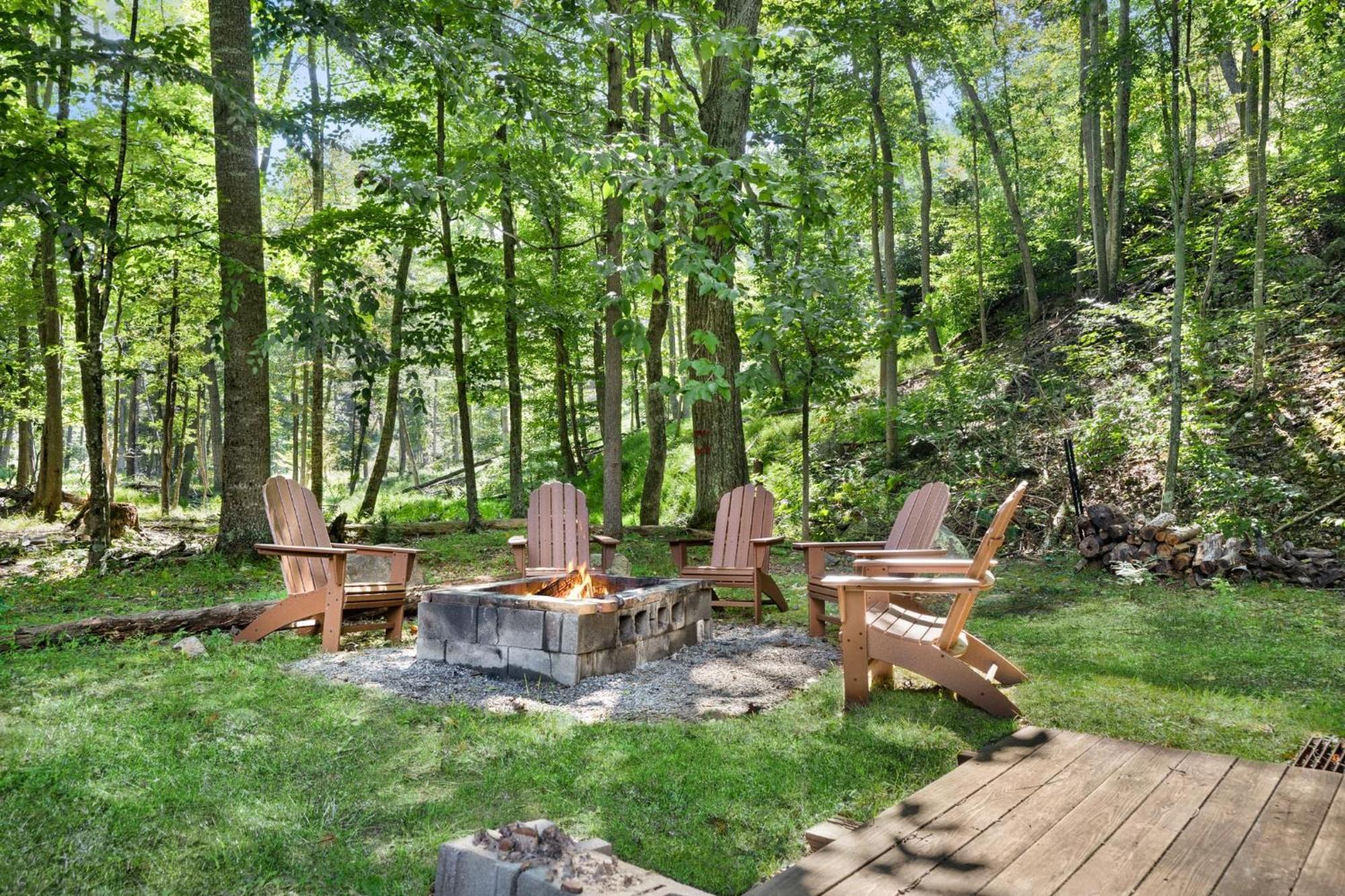 River Access W Hot Tub, Grill, Wifi, & Fire Pit! Lost City 外观 照片